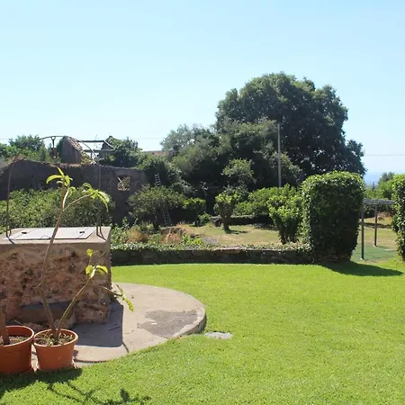 Il Giardino Degli Ovali Farm stay Fiumefreddo di Sicilia