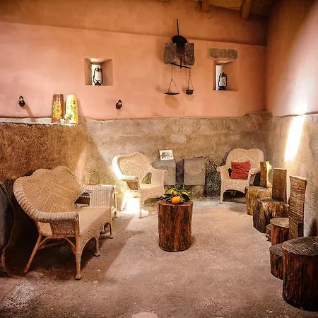Il Giardino Degli Ovali Farm stay *